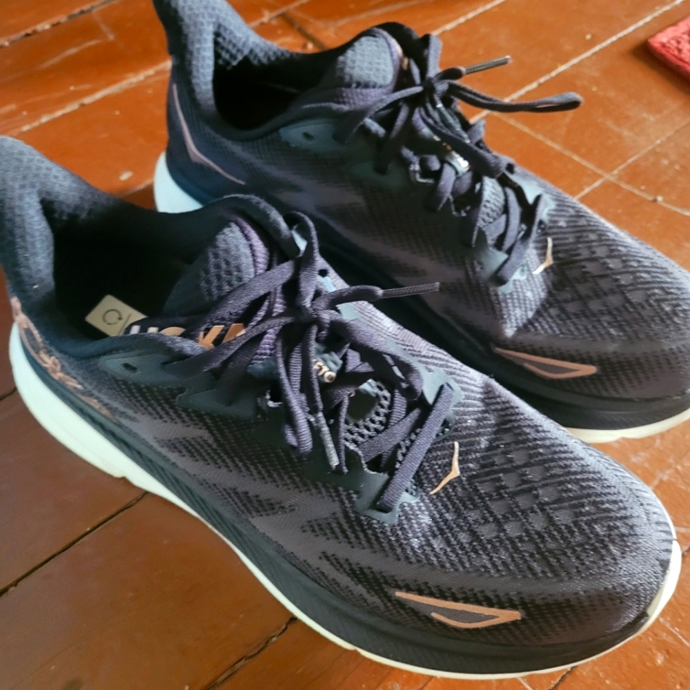 Hoka Clifton 9 Size 10